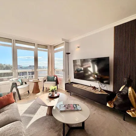 Apartment Port Ii Seaviews - Eaw Homes *